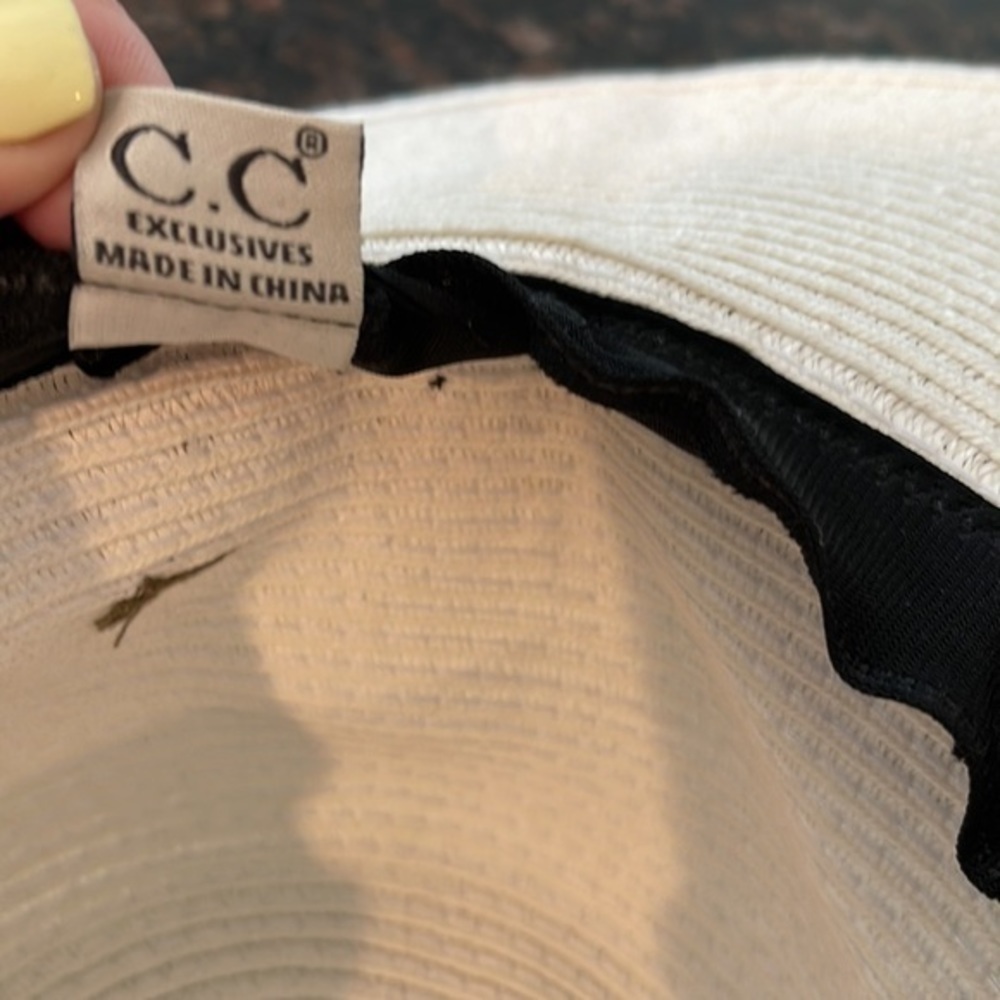 C&C EXCLUSIVES straw BRIDE HAT - Picture 7 of 9